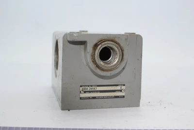 Used Allen-Bradley 800H-2HVX7 Electrical Boxes California US | Davliegogo LLC #1706745