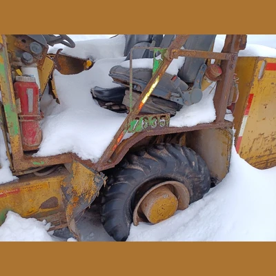 USED 2002 MILLER 4CE