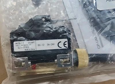 NEW AZBIL SL1-TFXC2-A02