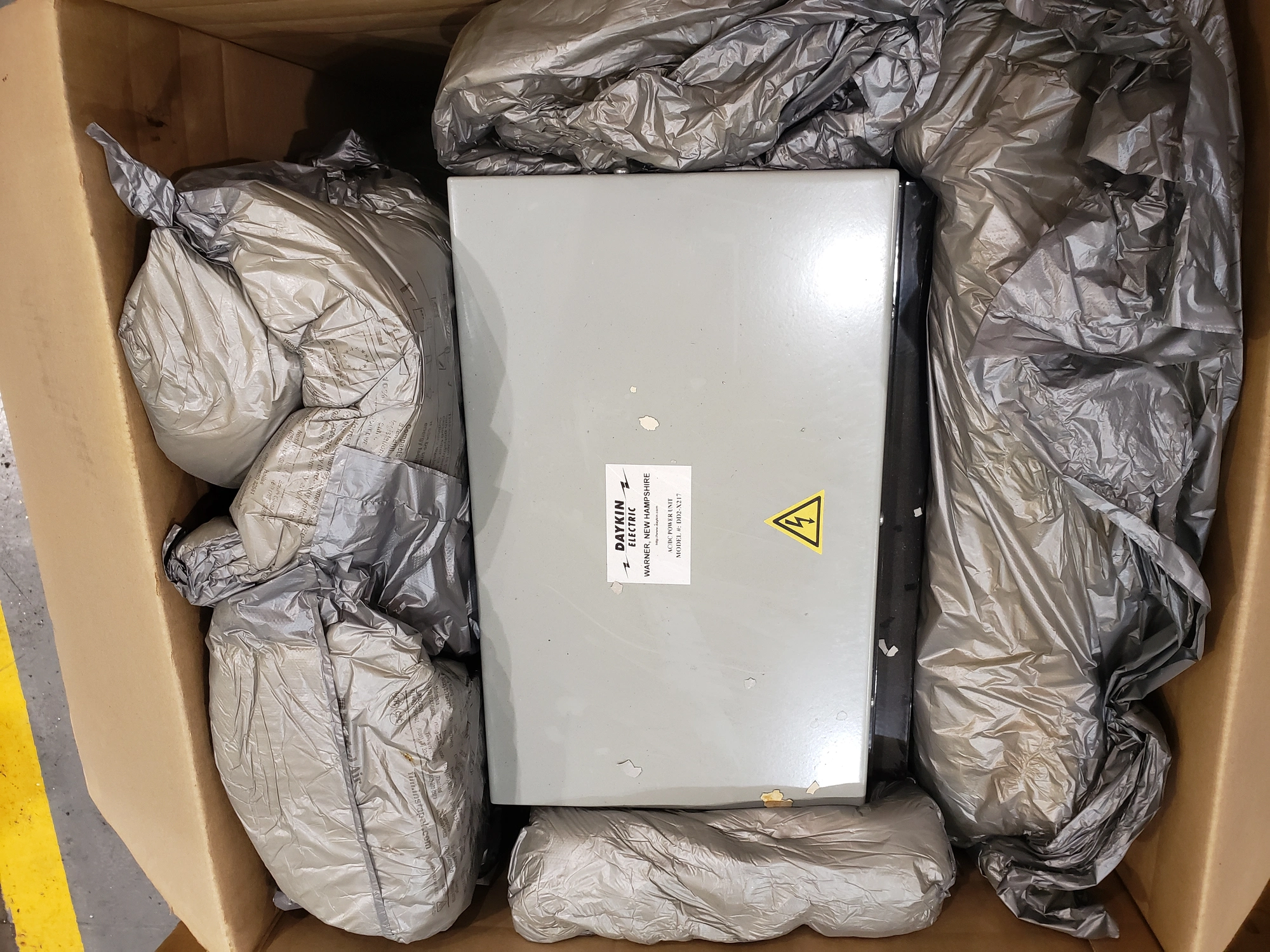 Daykin Electric AC/DC POWER SUPPLY DD2-X217