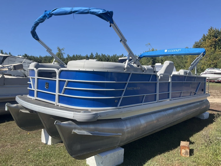 Used 2022 GODFREY SWEETWATER Boats (Misc) Michigan US | Miedema Asset Management Group #1474489