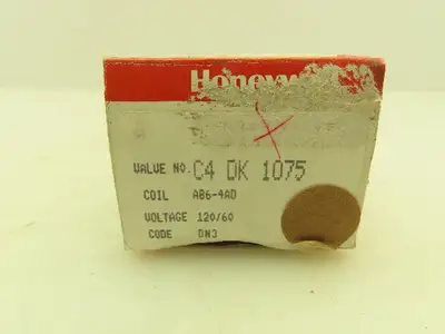 Honeywell Skinner C4DK1075 Solenoid Valve 3-Way NC 120V 75 PSI 1/8" NPT