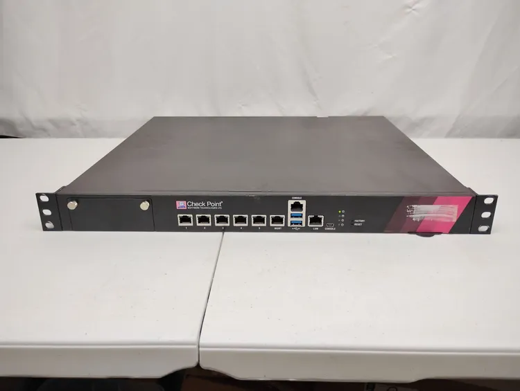 Used Check Point 5200 Pb-20 Firewall & VPN Equipment US | Sporadic Surplus LLC #1063916