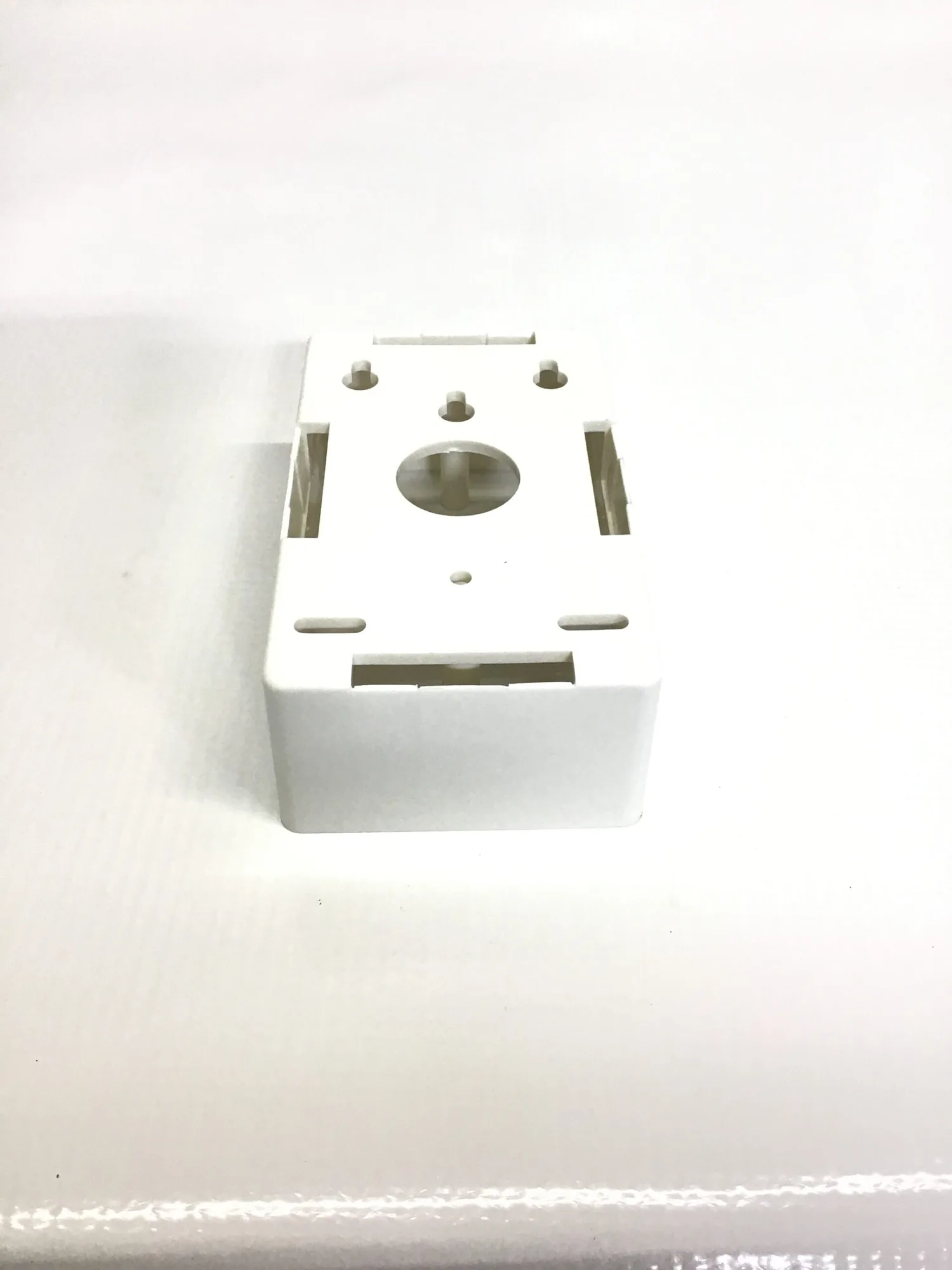 Unicom Electrical Mounting Box P/N MIO-U5MB-WT (LOT OF 4)