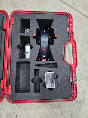 USED 2009 LEICA AT-901
