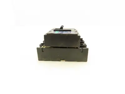 Mitsubishi NF30-CS No Fuse Breaker 20A 500VAC 3 Pole 2.5KA