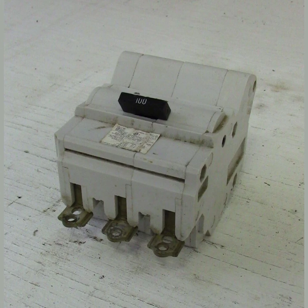 Federal Pioneer 3 Pole 100 Amp Bolt-on Breaker