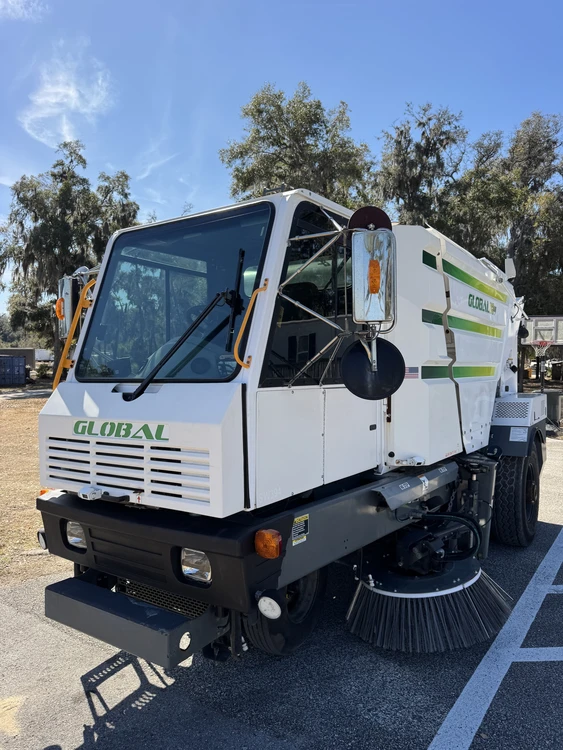 Used 2025 Global 3 R3AIR Street Sweeper Florida US | Zadoon Equipment #1480836