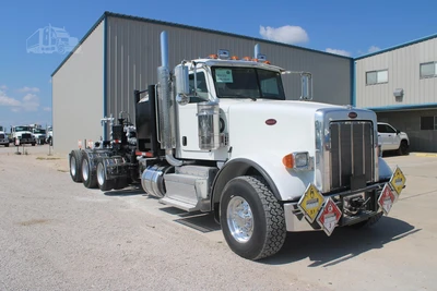 Used 2012 PETERBILT 367 Vacuum Truck Texas US | Roll Off Truck World #1491929