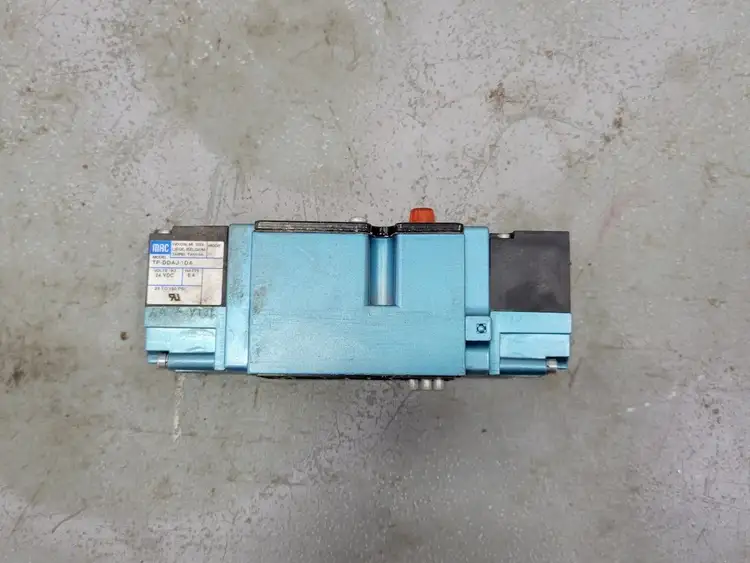 Used MAC 82AEC000TPDDAP1DA Valves/Fittings British Columbia CA | Lenmark #257452