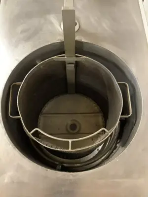 152-0016 Giles Electric Auto Lift Fryer with Basket and Filter System