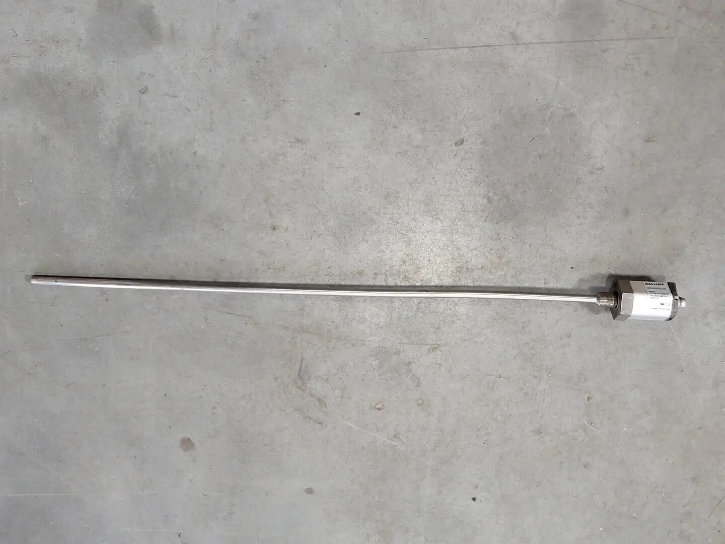 USED BALLUFF BTL-5-S102-M0610-Z-SU040-S32