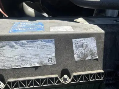 Used 2022 VOLVO VNR64T300 Conventional trucks California US | Ben Kaplan Equipment #1284794