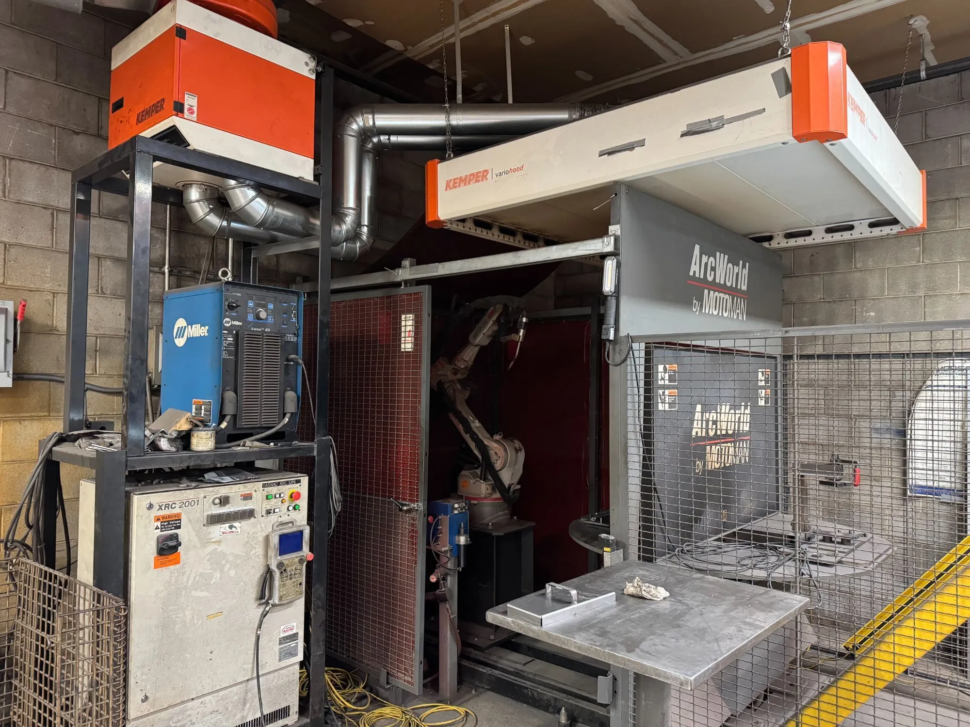 Used 2004 YASKAWA MOTOMAN ArcWorld YR-UP6-A02 | Automated Welding Systems