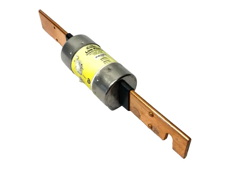 Used COOPER BUSSMANN LOW-PEAK TIME-DELAY FUSE CLASS RK1 200A 600VAC Fuses Michigan US | Maverick Industrial Sales #1090167