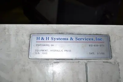 USED 2000 H & H 1003