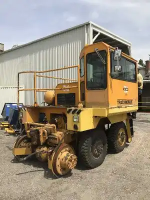 USED 1990 TRACKMOBILE 4000 TM