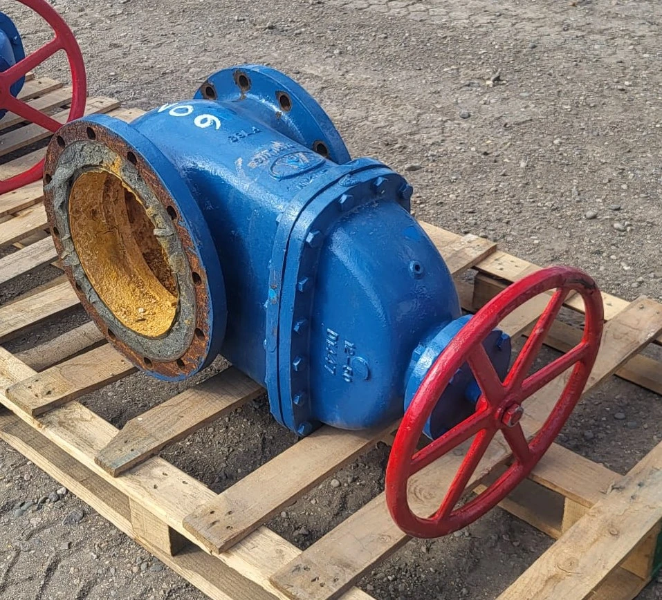 USED AMERICAN DARLING 12" GATE VALVE