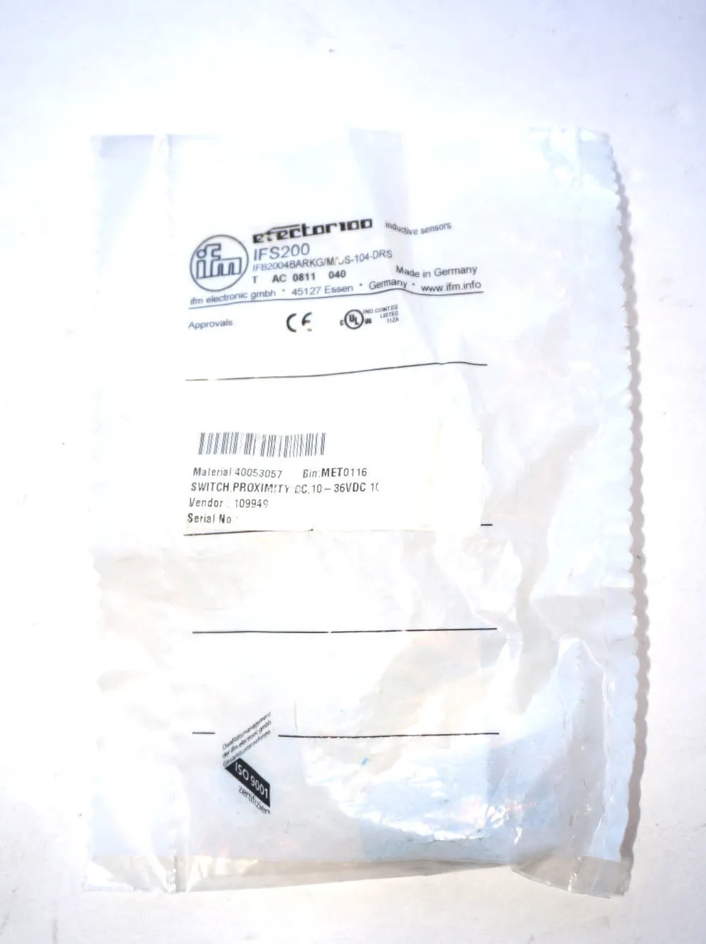 NEW EFECTOR IFS200 PROXIMITY SWITCH
