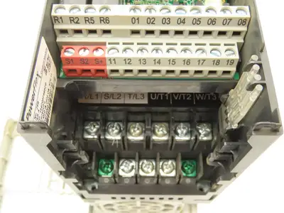 Allen Bradley 25B-D4P0N104 PowerFlex 525 AC Drive 1.5kW 2Hp 480V 3ph FRN 6.001