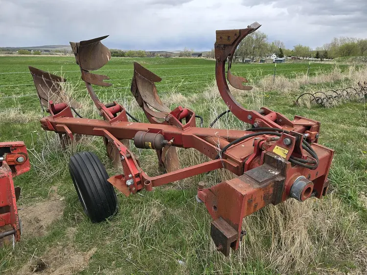 Used CASE IH 145 Moldboard Plows Idaho US | Berry Machinery #973684