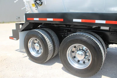 Used 2019 VOLVO VHD64B200 Septic/Sewer/Vacuum Trucks Texas US | Roll Off Truck World #1492002