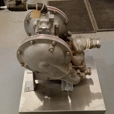 DIAPHRAGM PUMP SAND PIPER # 3327