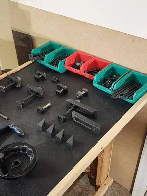 L@@K Commercial Grade Milling / Drill Press with Many Accessories W@W