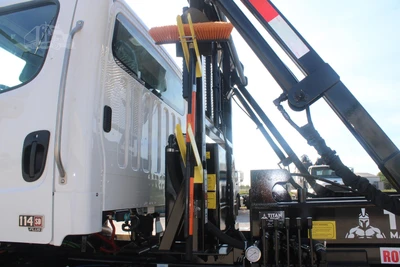 New | in-Stock 2027 FREIGHTLINER 114SD PLUS Rolloff Trucks Texas US | Roll Off Truck World #1507657