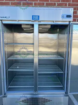 USED VWR GTVWG49FSSA STAINLESS STEEL DOUBLE DOOR FREEZER - 25°C 49 CU, FT.