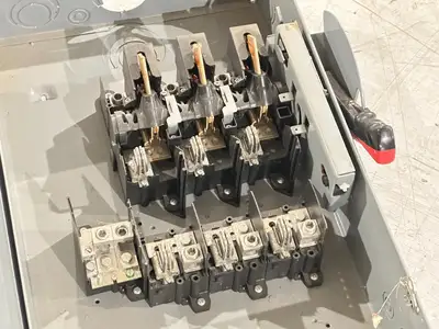 Used Square D H324N Switchgears Michigan US | Maverick Industrial Sales #1475205