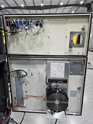 USED 2015 FANUC R-2000IC/210F