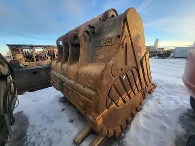 EX2600 Bucket - 114" Wide