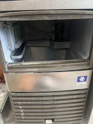 USED MANITOWOC QM30A