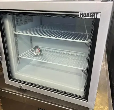 USED HUBERT GLASS DISPLAY FREEZER