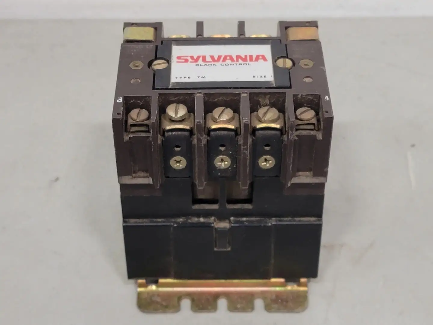 USED SYLVANIA T77U021