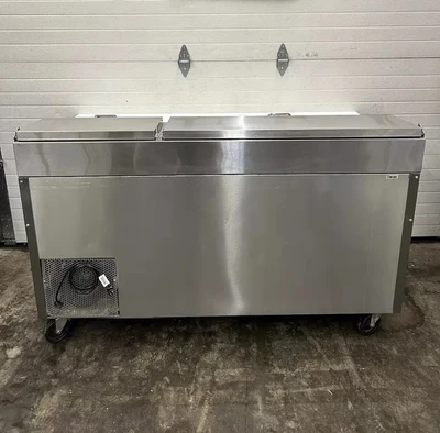 167-0561 True TPP-67 2 Door Self Contained Worktop Pizza Prep Table Cooler