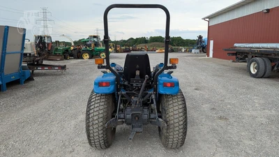 USED 1999 NEW HOLLAND TC33D