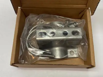 NEW SCHNEIDER MOUNTING BRACKET KIT AKM-D TYPE AND AKM-C TYPE
