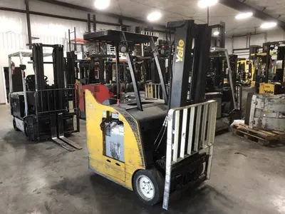 USED 2012 YALE ESC030AC