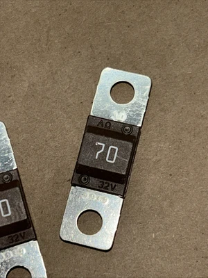 (10) AMI-70 BK/AMI-070 AMI70 AMI-070 70A 32V Fuses Fast Shipping!+ Warranty