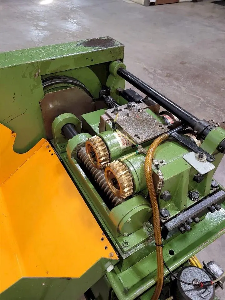 Used 1998 YIEH CHEN YC-3 Thread Rollers | Walden Machinery #1288935