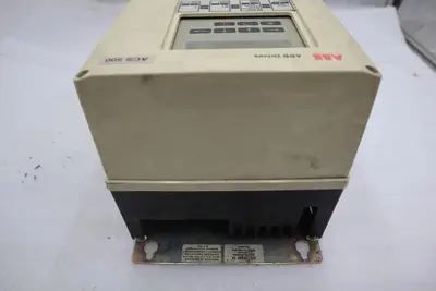 ABB ACS500 AC Drive ACS501-002-4-00P2 2 HP 3 PH STOCK 2267-A