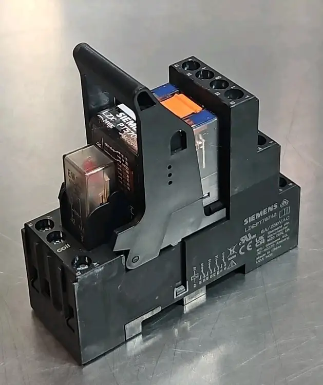 Used Siemens PT570024 Relays & Switches South Carolina US | Palmetto Automation #1157792