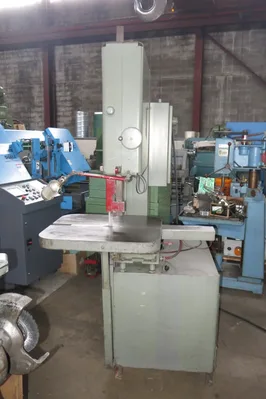 USED GROB 4V-24 VERTICAL BANDSAW