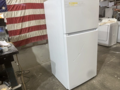 Used MIDEA FREEZER ON TOP Refrigerators Michigan US | Miedema Asset Management Group #1413773