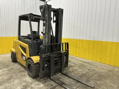 USED CAT