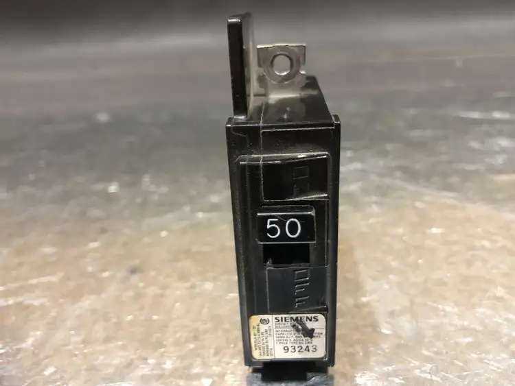 Used SIEMENS BQ1B050 Switchgears British Columbia CA | Lenmark #244259