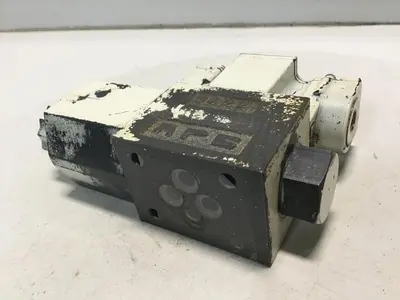 USED YUKEN DSG-01-2B2-D24-50331