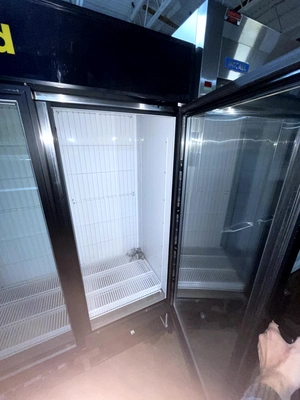 72-0453 True GDM-72F-LD 3-Door Self Contained Freezer